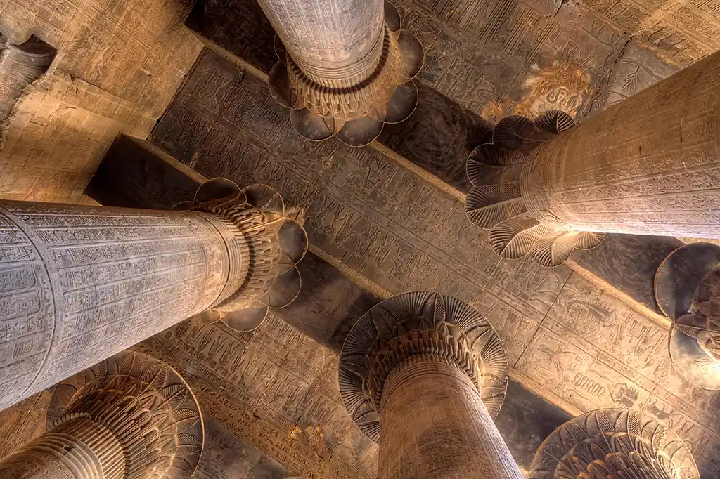 Guía de la ciudad de Esna: templo, mercado y secretos del Nilo El Templo De Khnum