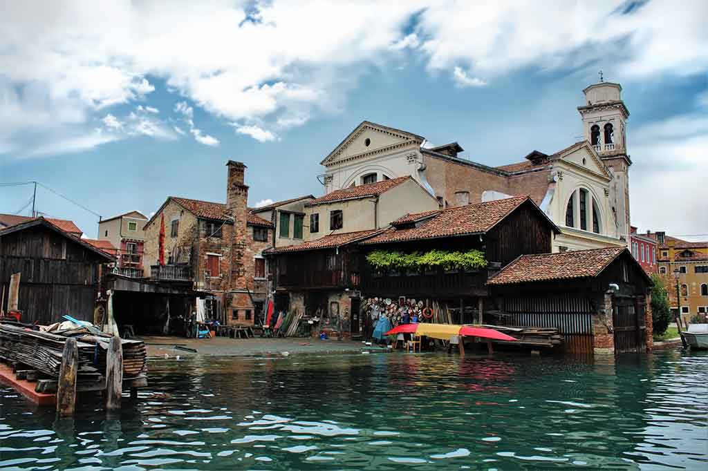 Las mejores 6 atracciones de Venecia que no encontrarás en ninguna guía Squero Di San Trovaso