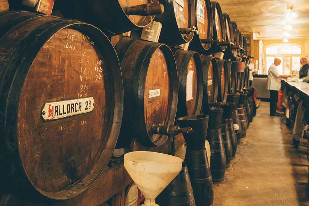 Qué comer en Málaga: la guía definitiva para comerte la ciudad (literalmente) Vinos De Malaga