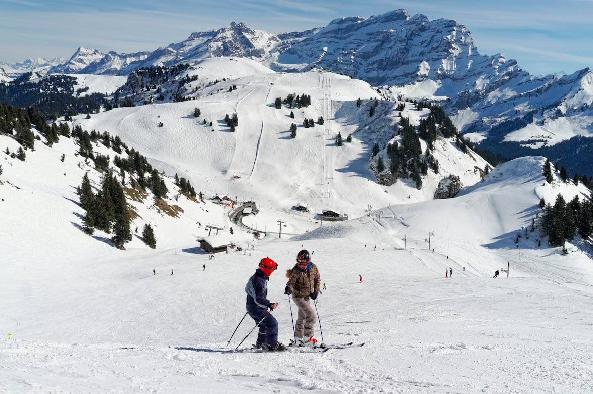 Guía definitiva de Villars-sur-Ollon: la joya alpina de la Suiza romanda Esqui En Les Diablerets