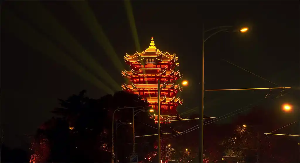 Cosas que hacer en Wuhan: el viaje subestimado de China Torre Del Grifo Amarillo