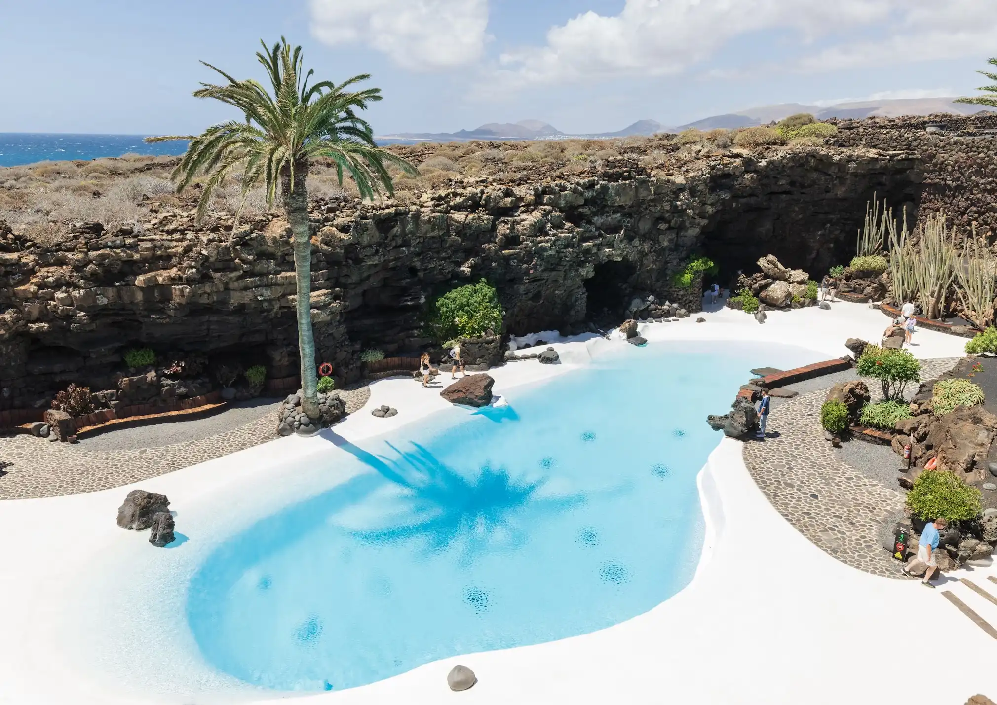 Visitas de Lanzarote para toda la familia Jameos del Agua
