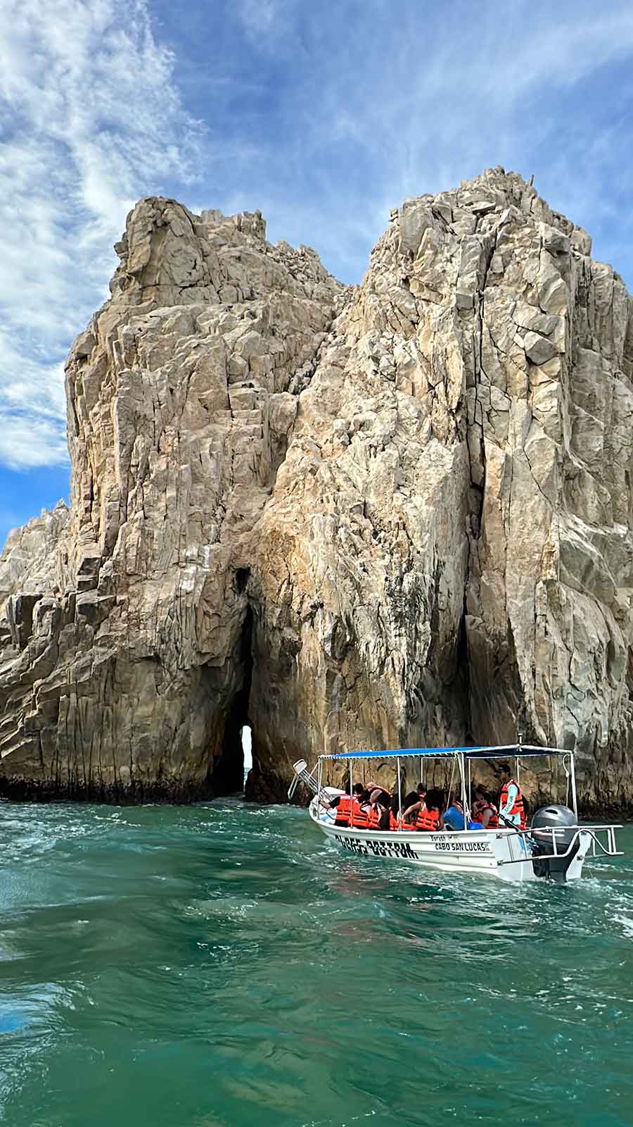 Barco Con Fondo De Vidrio