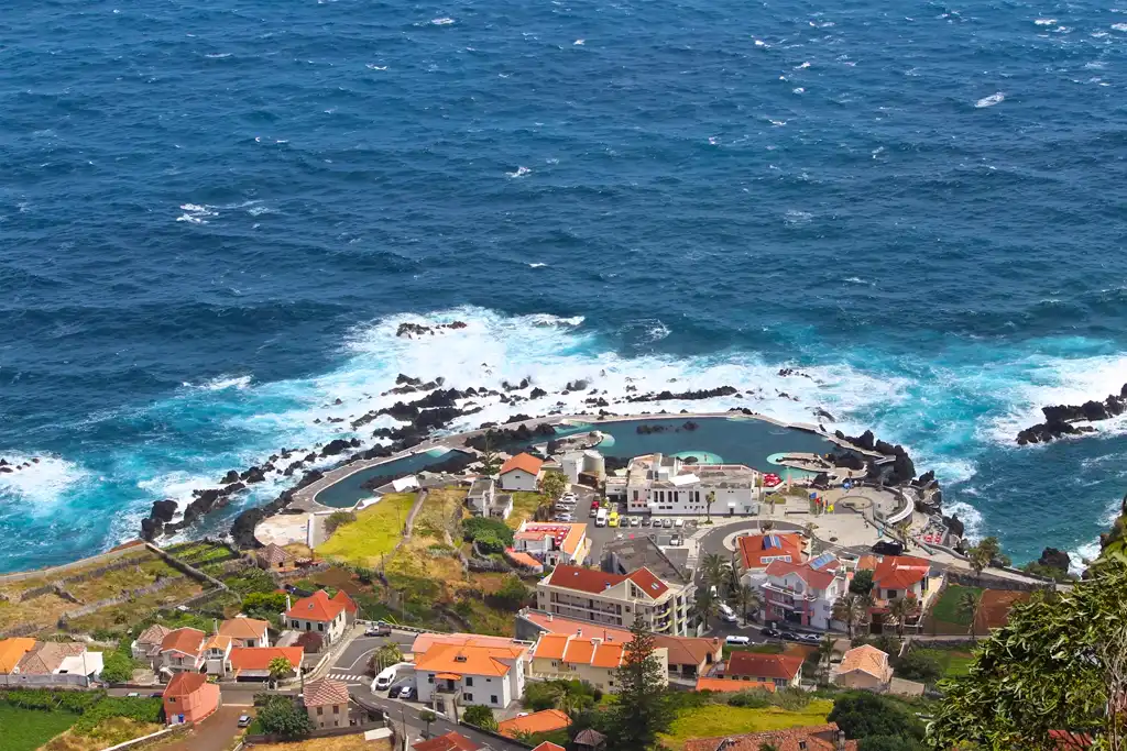 Madeira, qué ver y hacer en la maravilla de Portugal Piscinas naturales de Porto Moniz