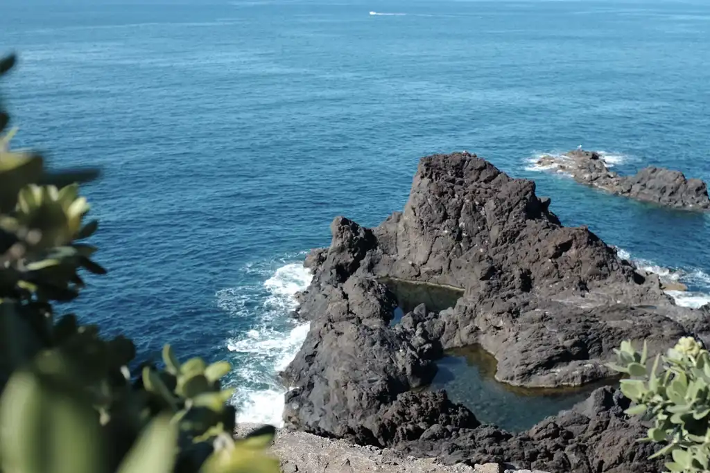 Madeira, qué ver y hacer en la maravilla de Portugal Playa de Seixal