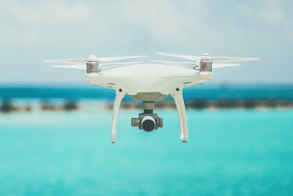 Volar con drones en el Caribe