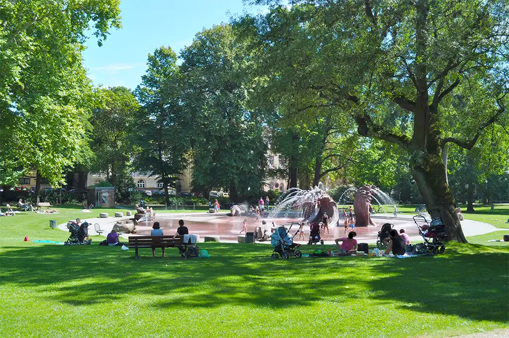 Fráncfort del Meno: Tu guía completa para una escapada inolvidable Relax en sus zonas verdes