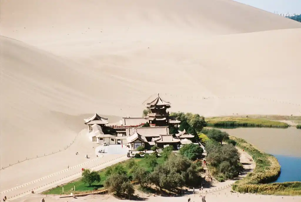 Ruta de la Seda, la mejor guía de viaje Mingsha Shan Dunhuang Jiuquan China