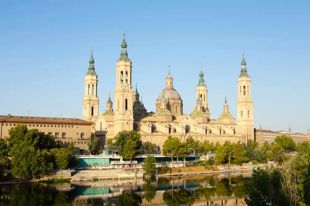 Guía para Visitar Zaragoza Basilica Del Pilar