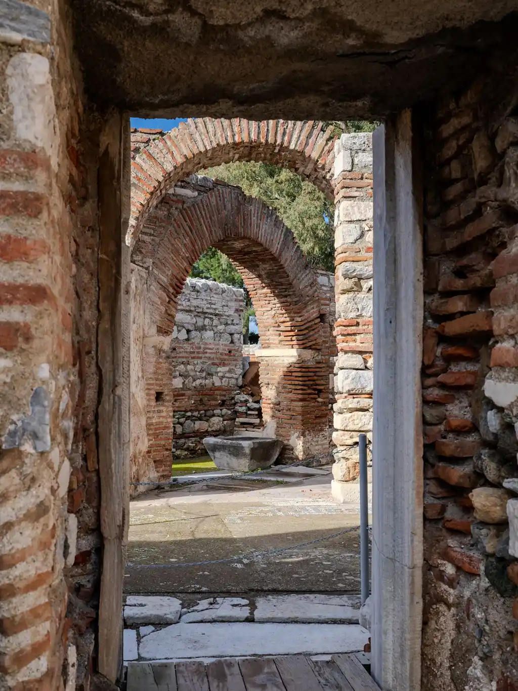 Guía de viaje a Éfeso, Turquía Basilica Romana