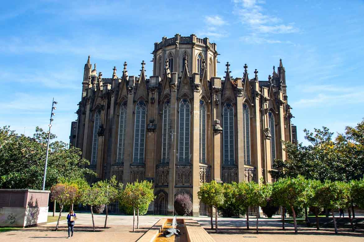 Guía para viajar por el País Vasco: todo lo que necesitas saber Catedral De Maria Inmaculada De Vitoria