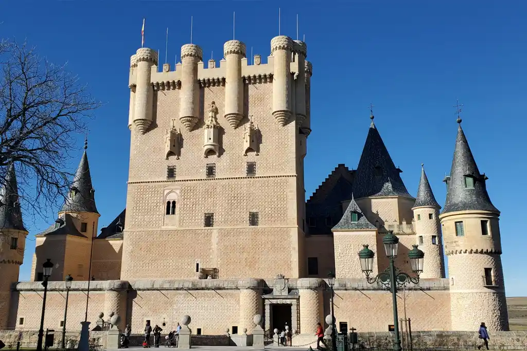 Horarios Y Precios Del Alcazar De Segovia