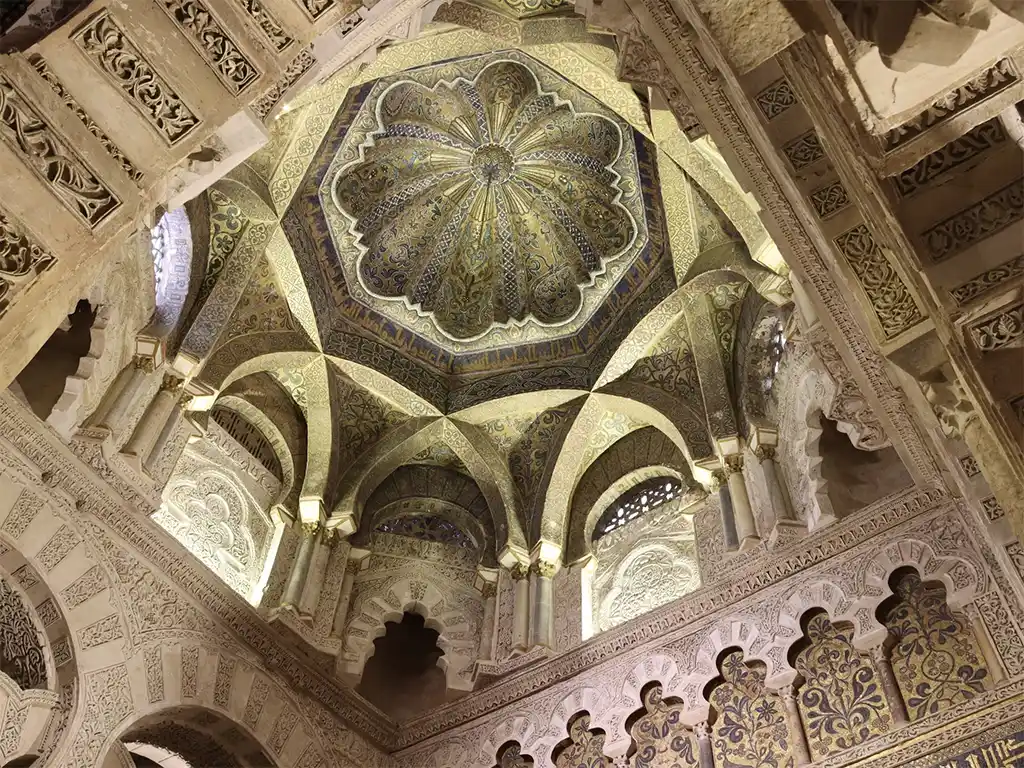 Guía para visitar la Mezquita de Córdoba, cuándo visitar y qué ver La Cupula Del Mihrab