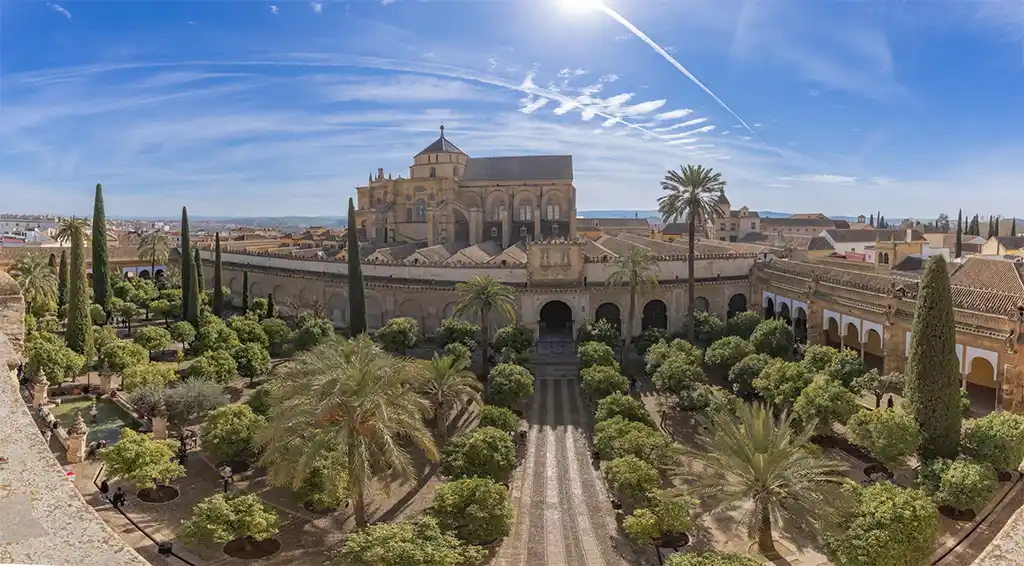 Guía para visitar la Mezquita de Córdoba, cuándo visitar y qué ver Patio De Los Naranjos
