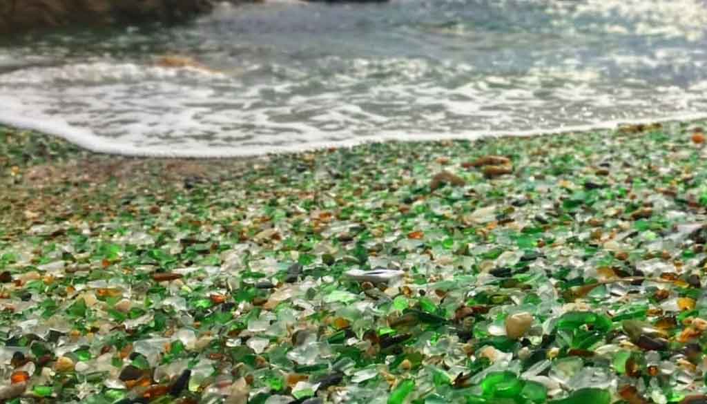 Playa De Cristales De Colores