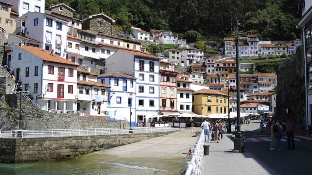 Guía de viaje a Cudillero: El pueblo pesquero de cuento de Asturias Cudillero En Un Dia