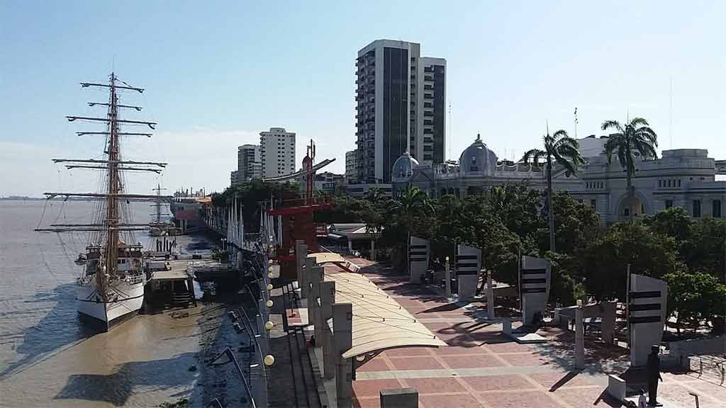 Malecon 2000