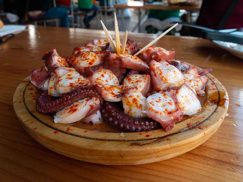 Monforte de Lemos: la joya oculta de Galicia que necesitas descubrir Pulpo A Feira