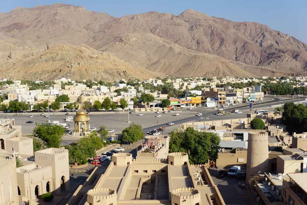 Omán: La guía esencial para tu primer viaje Como Moverse Por Oman