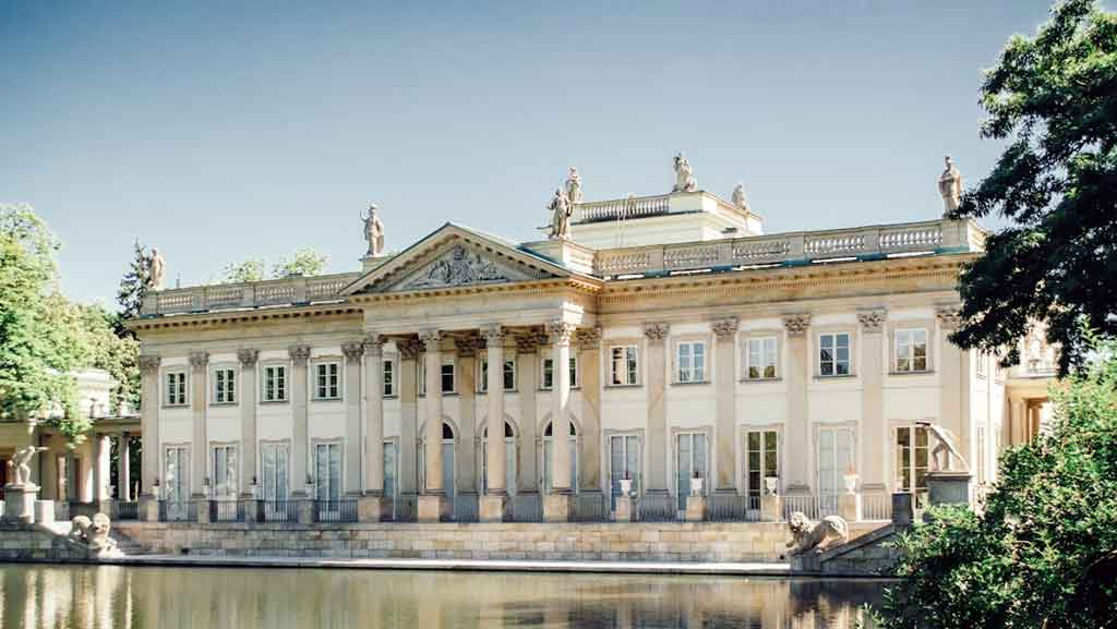 Varsovia: guía completa para descubrir la capital polaca que renació de sus cenizas Palacio De Wilanow