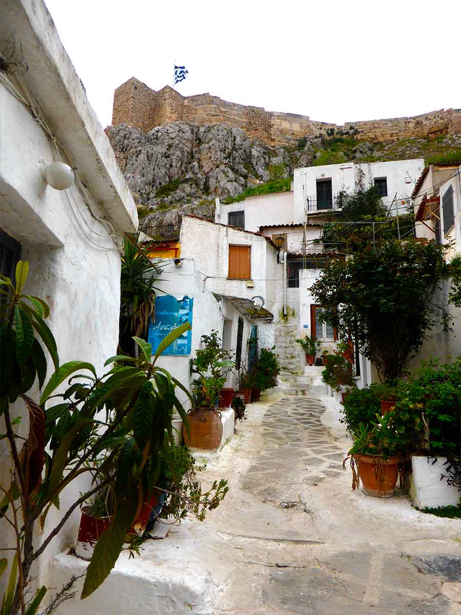 Anafiótica: el rincón secreto en Atenas que es como Santorini Anafiotika En La Actualidad