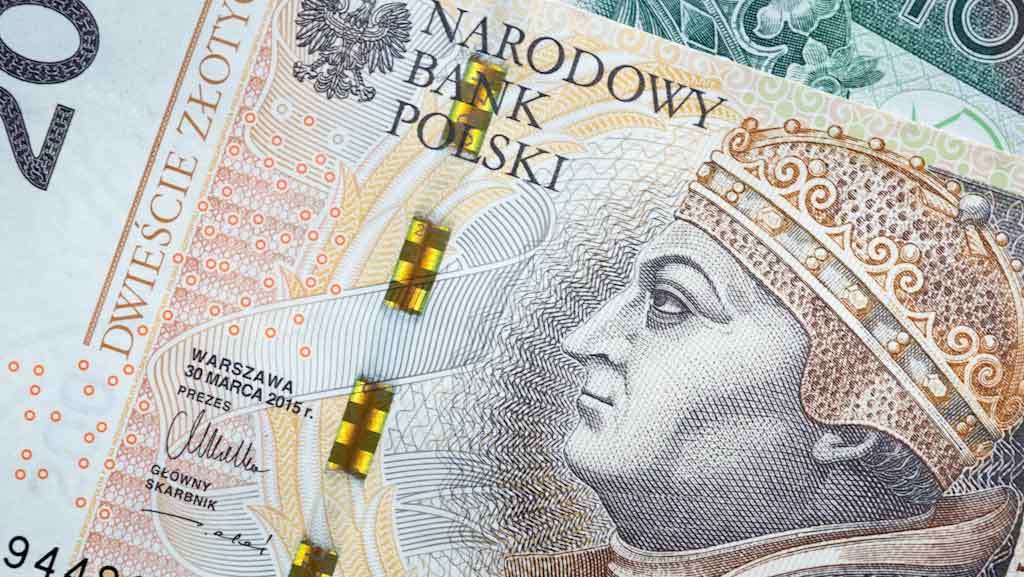Varsovia: guía completa para descubrir la capital polaca que renació de sus cenizas Zloty Polonia