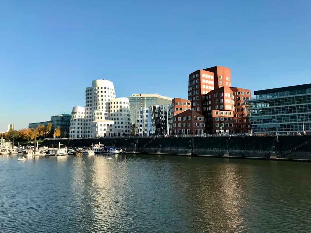 Guía de Dusseldorf: qué ver, hacer y probar en la perla del Rin Por Que Visitar Dusseldorf