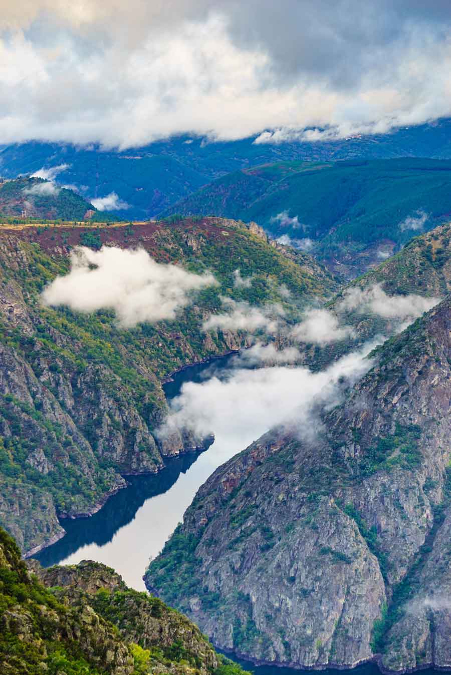 Guía de la Ribeira Sacra: Cañones, viñedos y monasterios Que Es La Ribeira Sacra