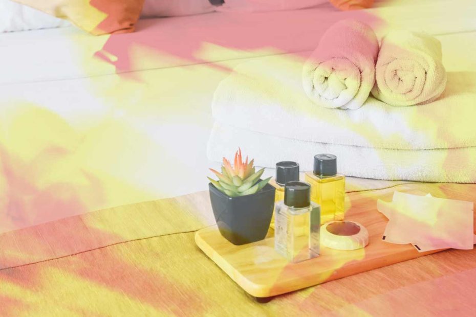 Cómo los amenities en los hoteles transforman tu experiencia de viaje Amenities Personalizados Hoteles