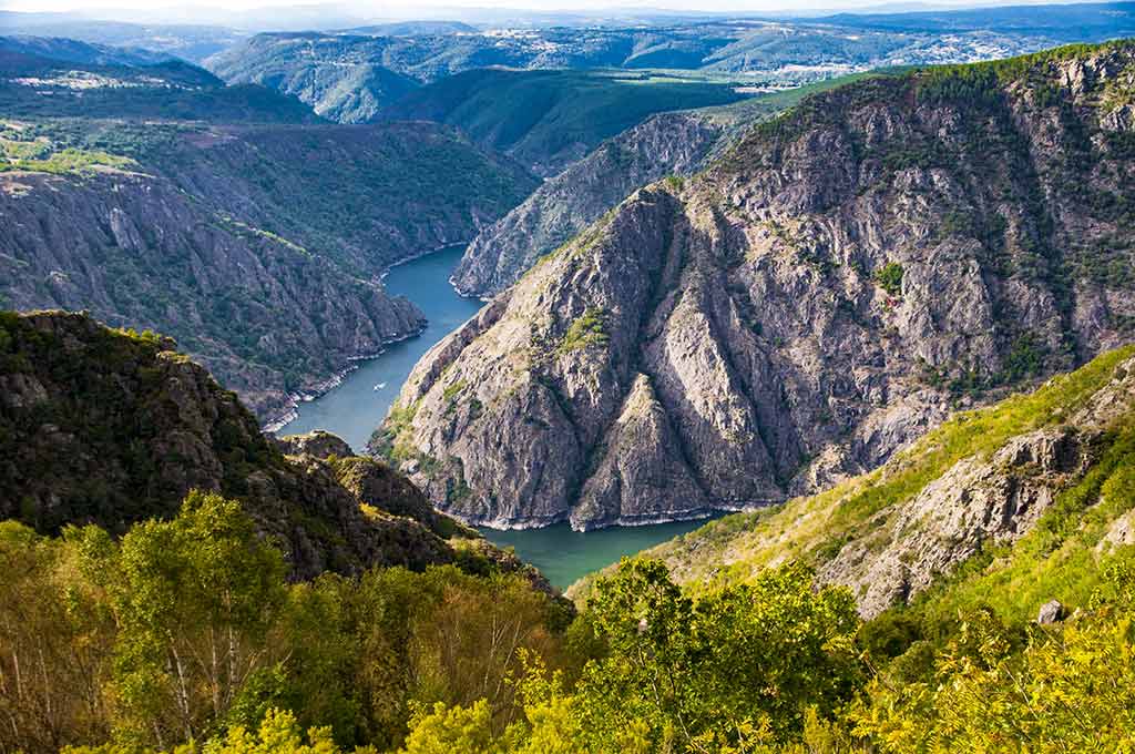 Guía de la Ribeira Sacra: Cañones, viñedos y monasterios Carreteras De La Ribeira Sacra