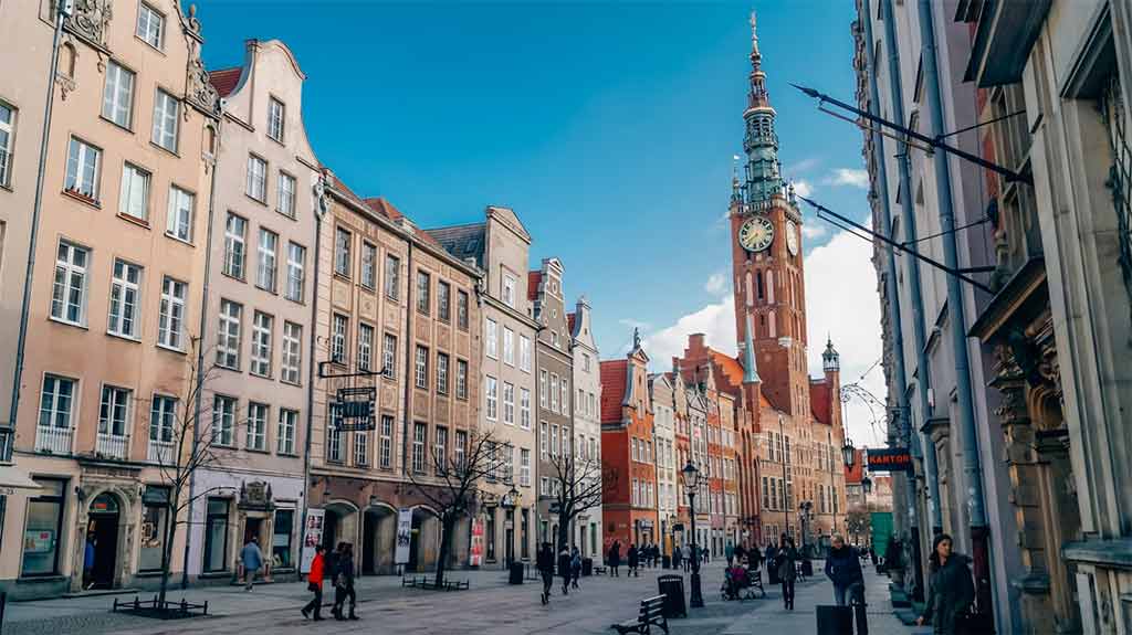 Guía de viaje a Gdańsk: todo lo que necesitas saber para tu visita Camino Real Gdansk