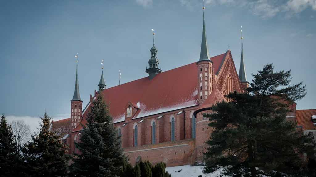 Guía de viaje a Gdańsk: todo lo que necesitas saber para tu visita Frombork
