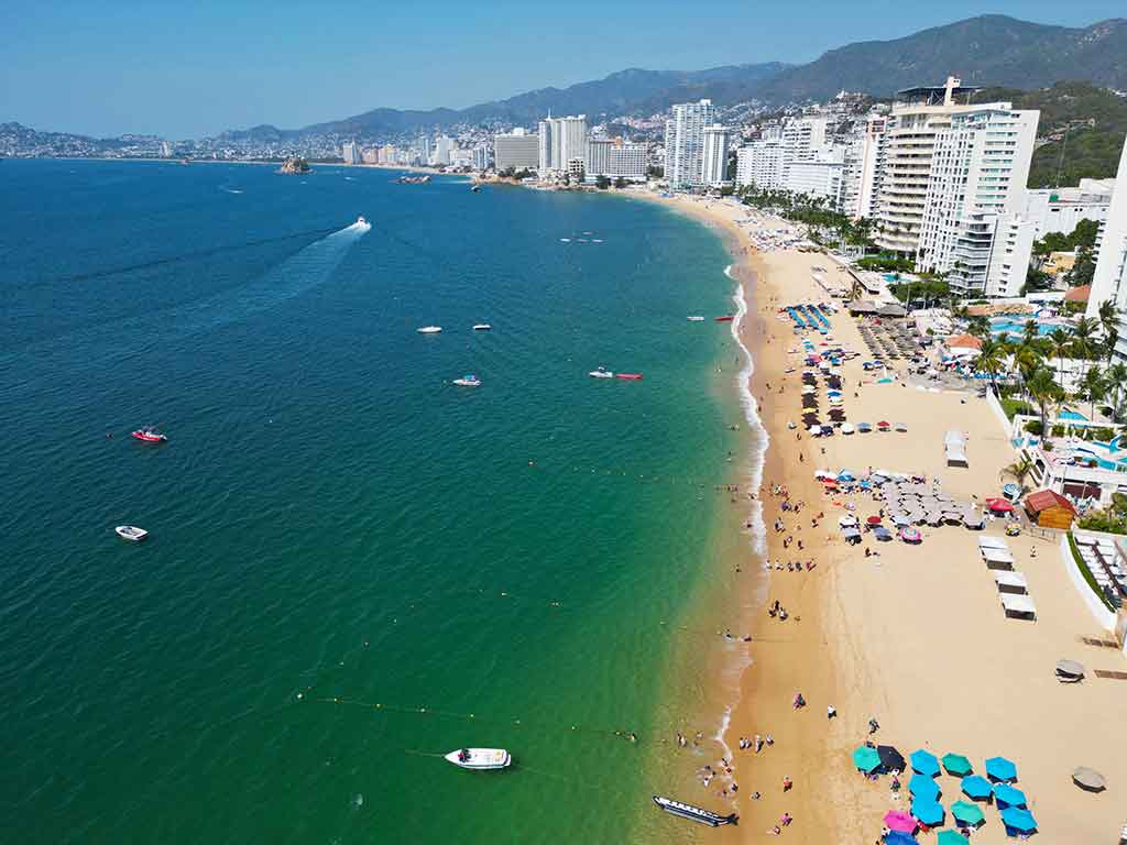 Acapulco: la guía completa para vivir el puerto como nunca Playas De Acapulco