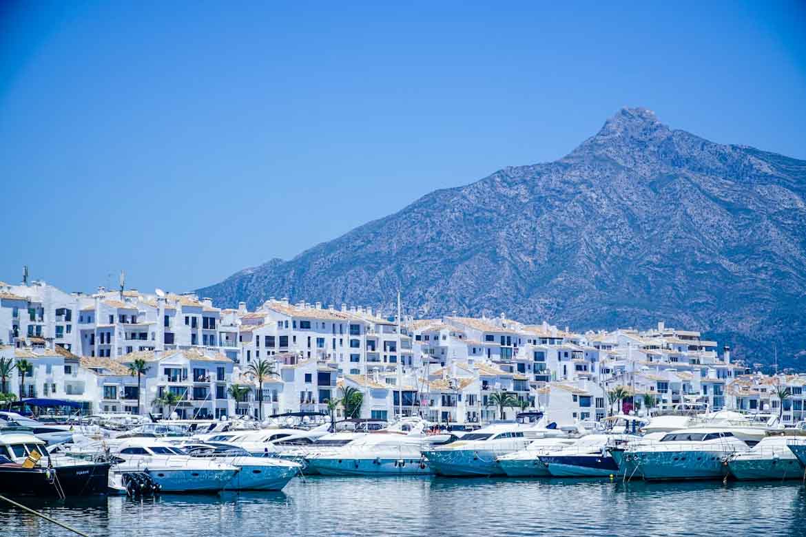 Descubre Marbella: Historia, Lujo y Encanto Mediterráneo en la Costa del Sol Puerto Banús Marbella