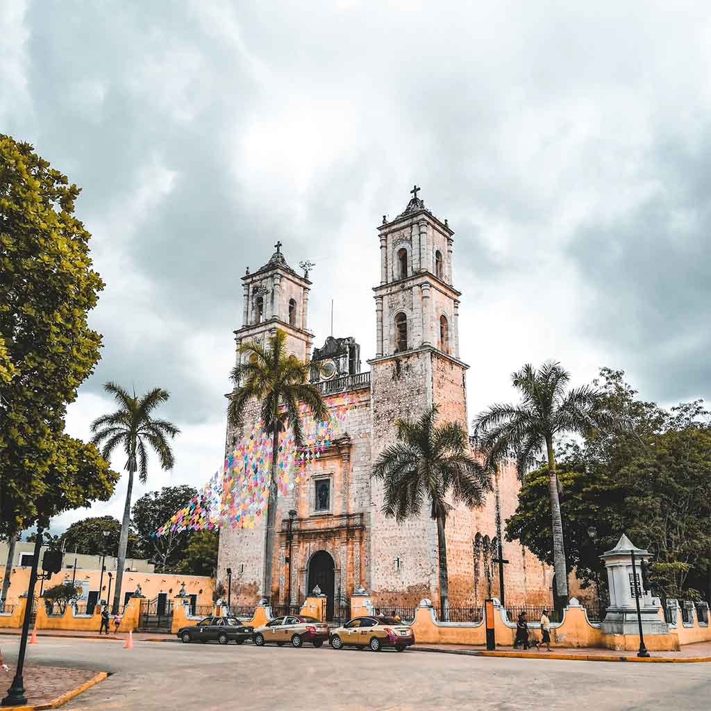 Valladolid: Guía completa de viaje a la joya escondida de Yucatán Iglesia De San Servacio