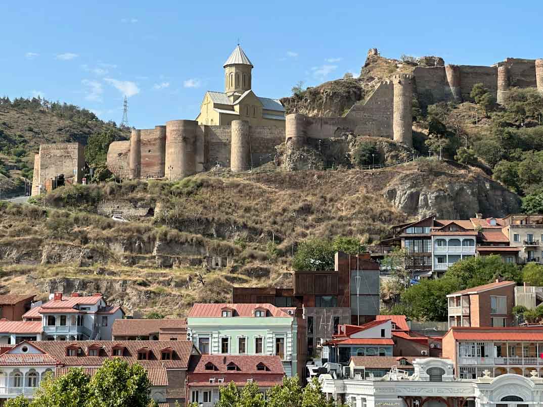 Tbilisi: La joya oculta del Cáucaso y por qué debe visitarla ahora mismo Fortaleza De Narikala