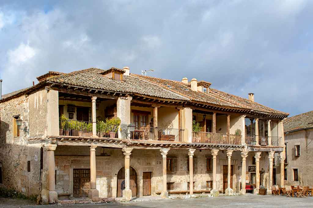 Qué ver en Pedraza, la villa medieval que enamora a quien la pisa Como Llegar A Pedraza