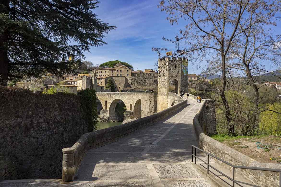 Besalú, guía para planificar tu visita al pueblo medieval más bonito de Girona Consejos Practicos Para Organizar Tu Visita A Besalu