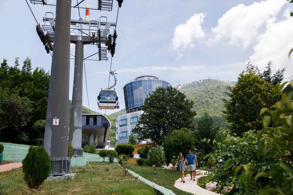 Qué ver en Tirana, la guía completa de la capital de Albania Dajti Ekspres