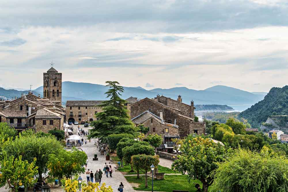 Qué ver en Ainsa, la joya medieval del Pirineo de Huesca Historia Y Leyendas De Ainsa