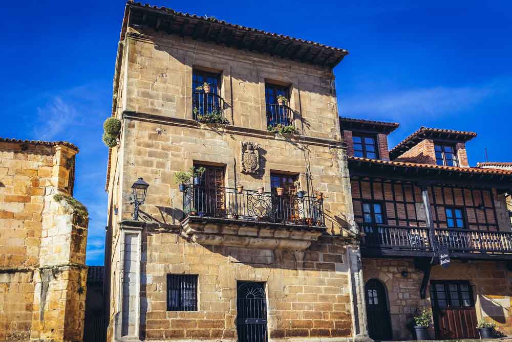 Guía de Santillana del Mar, qué ver, qué hacer y consejos prácticos Palacios Señoriales