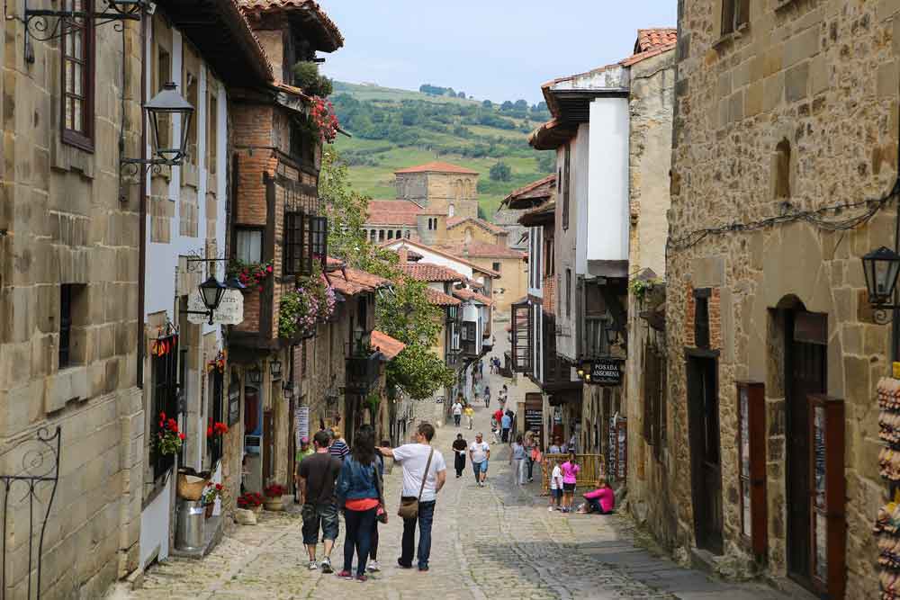 Guía de Santillana del Mar, qué ver, qué hacer y consejos prácticos Santillana Del Mar