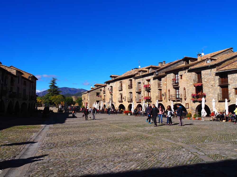 Qué ver en Ainsa, la joya medieval del Pirineo de Huesca Viajar En Autocaravana A Ainsa