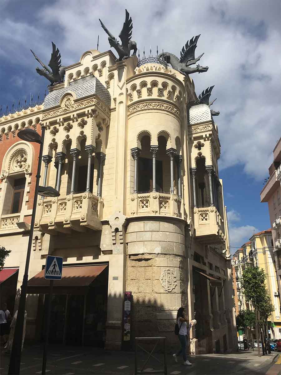 Qué ver en Ceuta: guía completa con planes para tu escapada Casa De Los Dragones