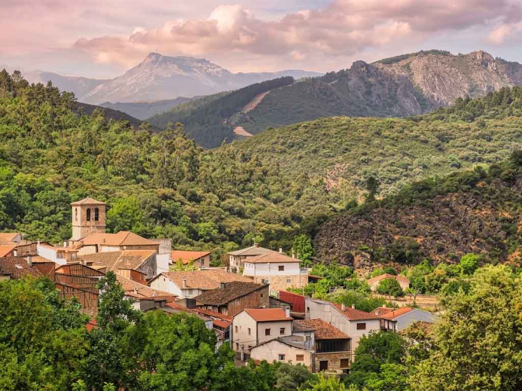 Guía de viaje a la Sierra de Francia: pueblos con encanto, rutas y un itinerario de 3 días La Sierra De Francia